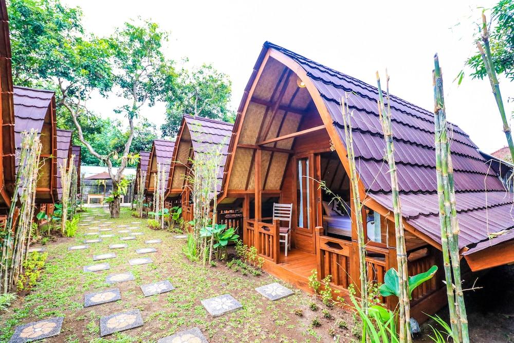 Kubu Kak Dudung Jimbaran