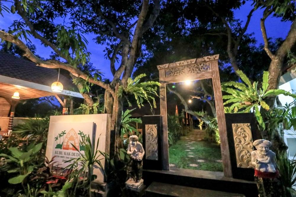 Maison d'hôtes Kubu Kak Dudung Jimbaran